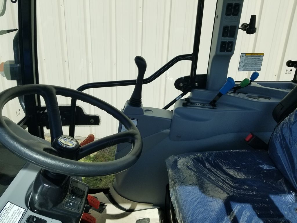 Boomer 35-55 HP Series 40 Cab (T4B)
