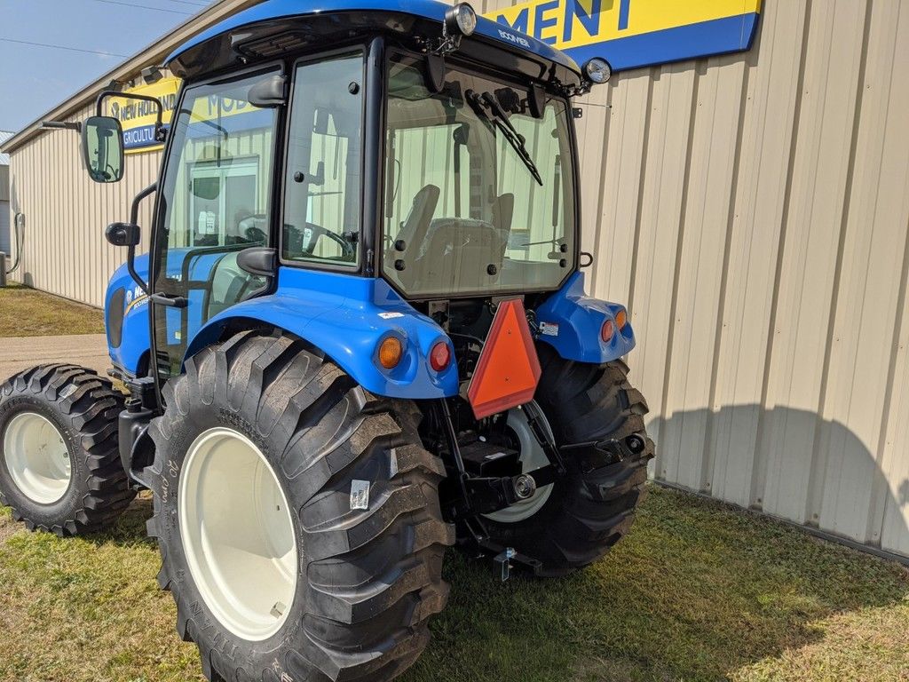 Boomer 35-55 HP Series 55 Cab (T4B)