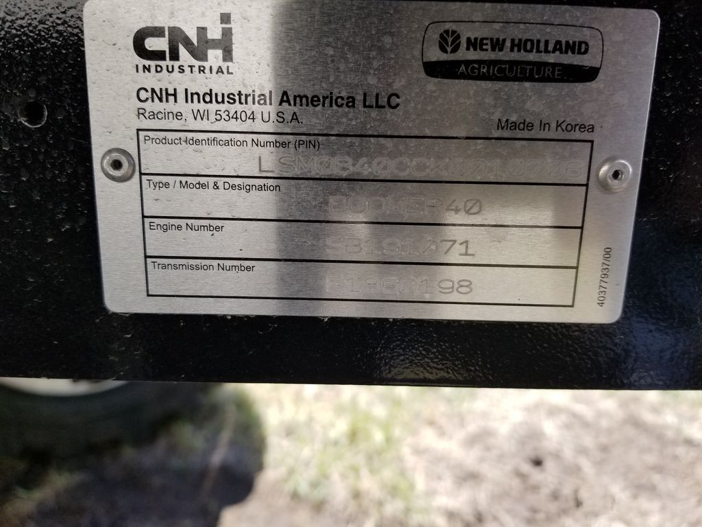 Boomer 35-55 HP Series 40 Cab (T4B)